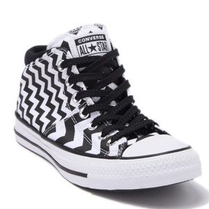 Converse- NIB Chuck Taylor Madison B&W sneakers, women’s size 7